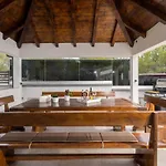 Villa Shaula *
