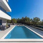 Shaula * Sibenik